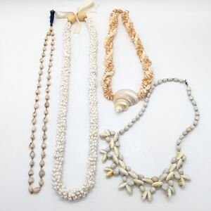 ♡Lot Of 4 Beautful Shell Necklaces♡